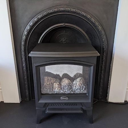 Luxury Townhouse In Town Centre, Views, River Walk, Free Parking Shrewsbury Eksteriør billede