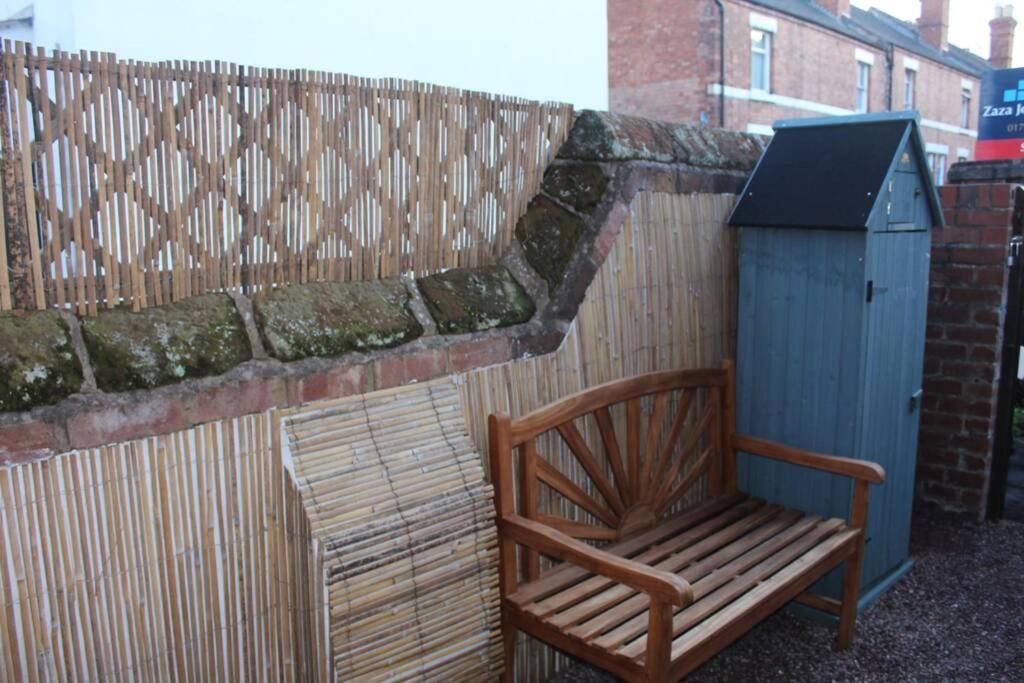 Luxury Townhouse In Town Centre, Views, River Walk, Free Parking Shrewsbury Eksteriør billede